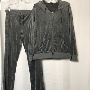 Woman’s velour grey track suit size XL